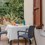 Italian Experience- Cyca Casa vacanze *