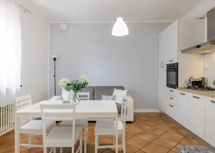 Italian Experience- Cyca * Λορέτο